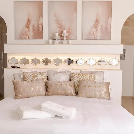 Apulia Charming - Casa Rossa Perla E Corallo Frühstückspension Savelletri