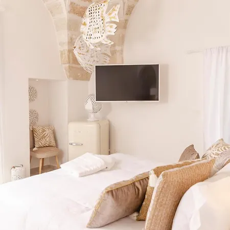 Apulia Charming - Casa Rossa Perla E Corallo 4*