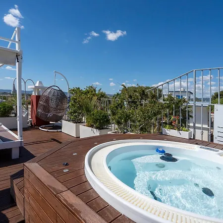 Bed & Breakfast Apulia Charming - Casa Rossa Perla E Corallo