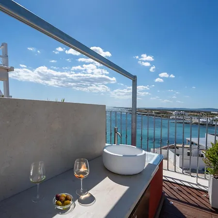 Apulia Charming - Casa Rossa Perla E Corallo Frühstückspension Savelletri