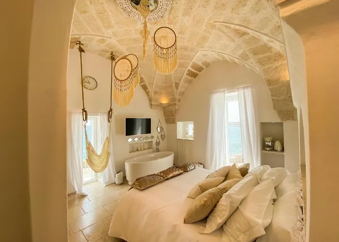 לינה וארוחת בוקר Apulia Charming - Casa Rossa Perla E Corallo 4*