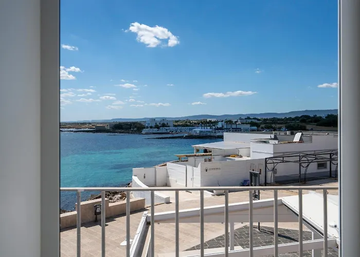 לינה וארוחת בוקר Apulia Charming - Casa Rossa Perla E Corallo 4*